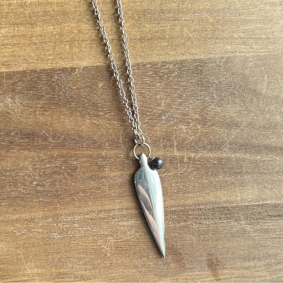 Vantel Pearls 3 Necklaces ans 1 extra charm - Picture 6 of 9